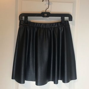 Stretchy faux leather skater mini skirt